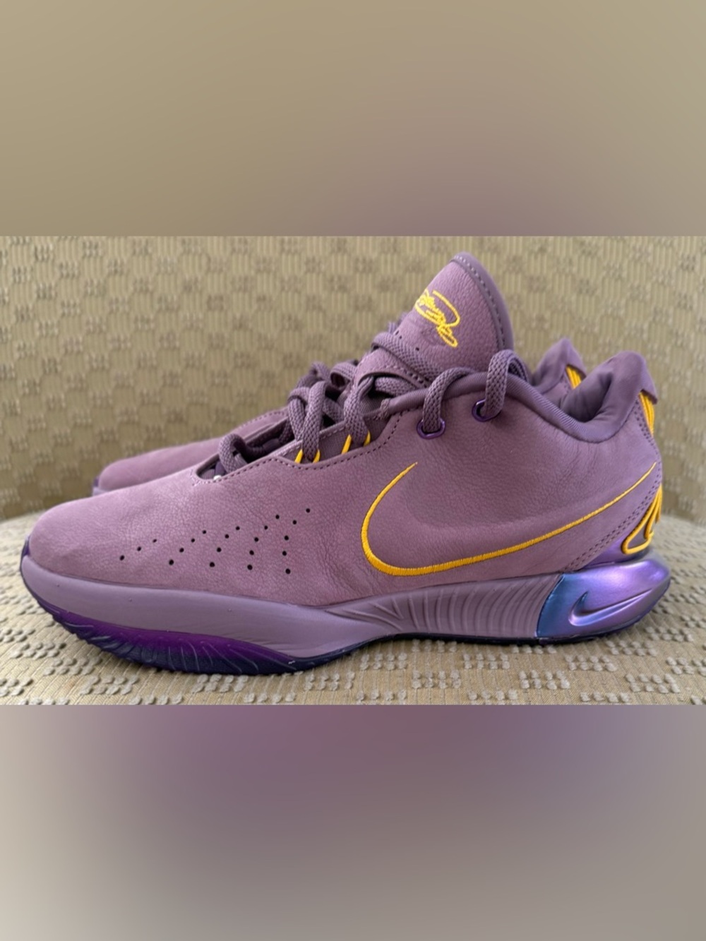 Nike LeBron 21 ‘Freshwater’ Men’s Size 8 Purple Like New